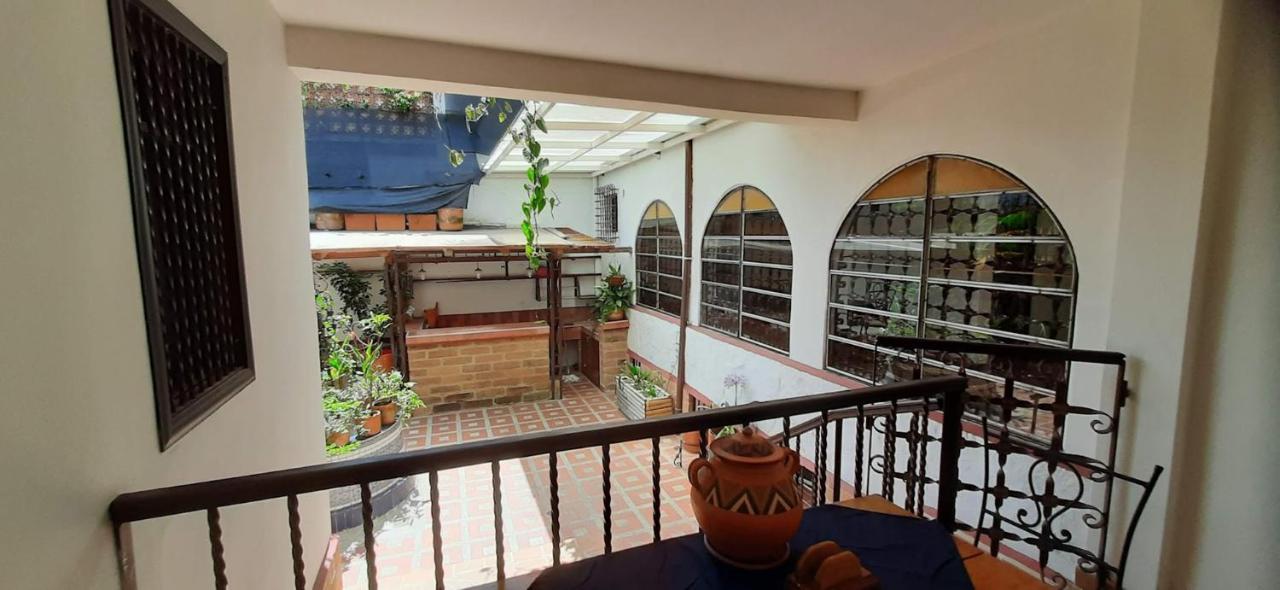 Villa Del Prado Медельин Экстерьер фото