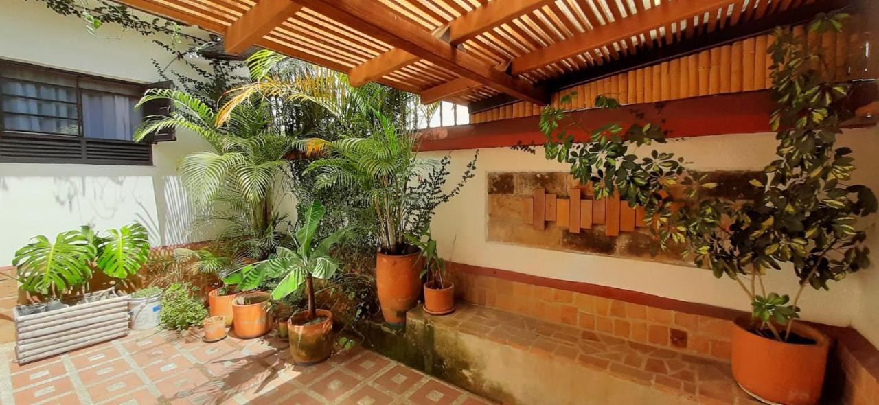 Villa Del Prado Медельин Экстерьер фото