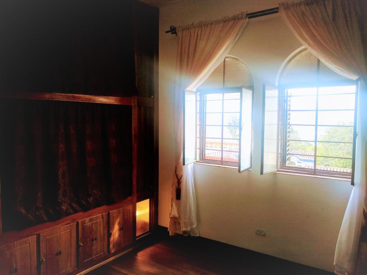 Villa Del Prado Медельин Экстерьер фото